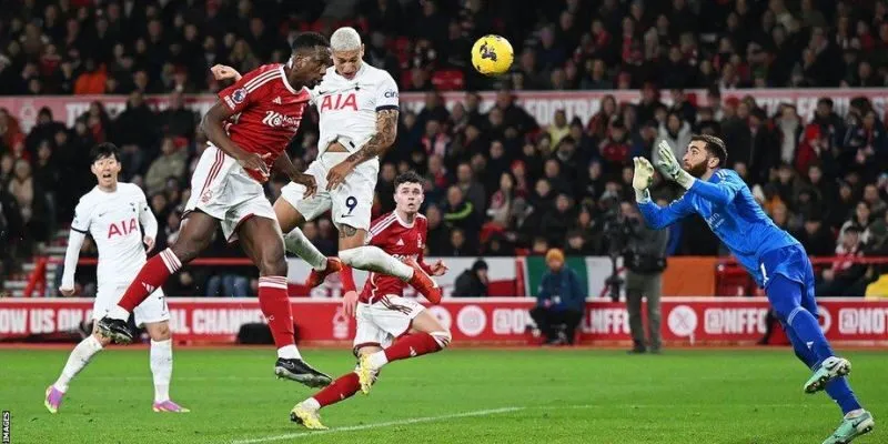 Soi kèo từ phong độ của Nottingham Forest vs Tottenham gần đây